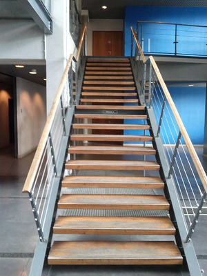 escalier A du batiment Polytech'Grenoble