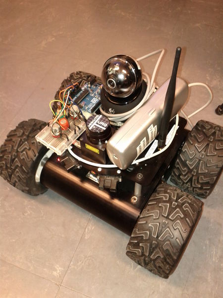 File:Wifibot-with-geiger-gas.jpg