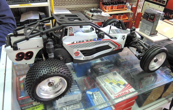 KYOSHO Scorpion XXL