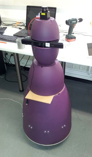 Flower Pot Robot : montage du Lidar et de la Kinect