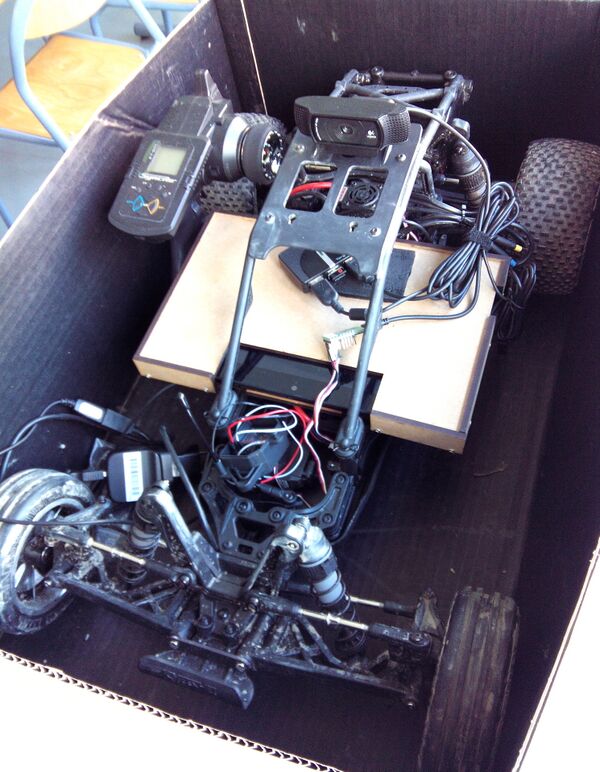KYOSHO-Scorpion-1.jpg